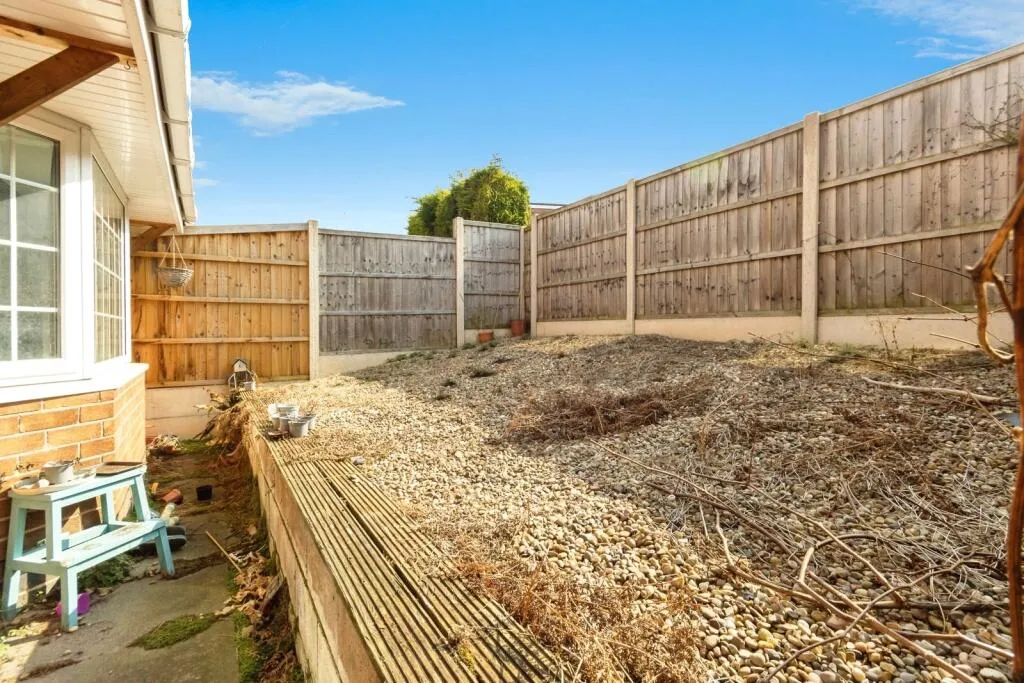 3 bed Semi-Detached
