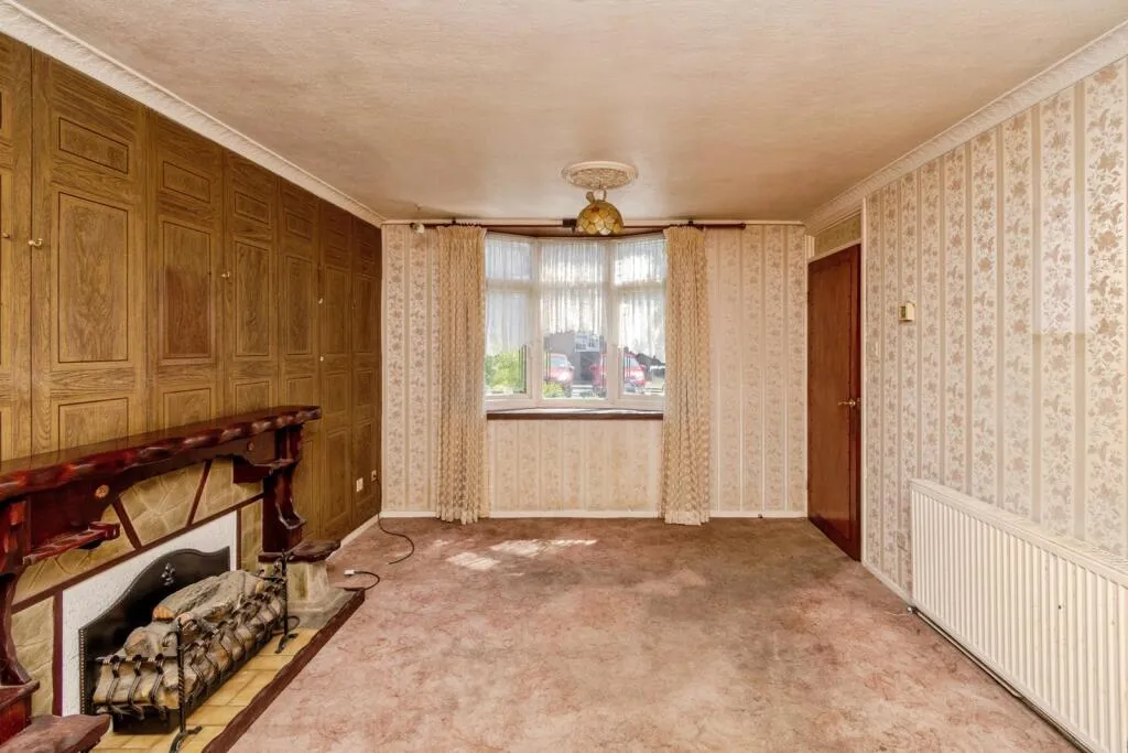 3 bed End of Terrace