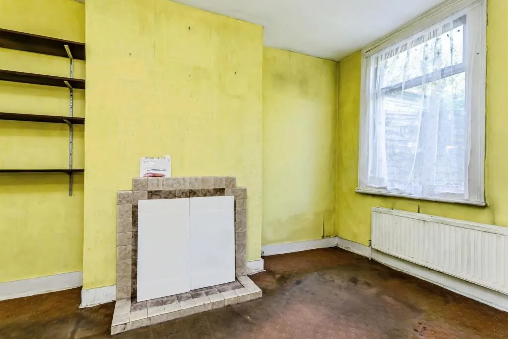 2 bed End of Terrace
