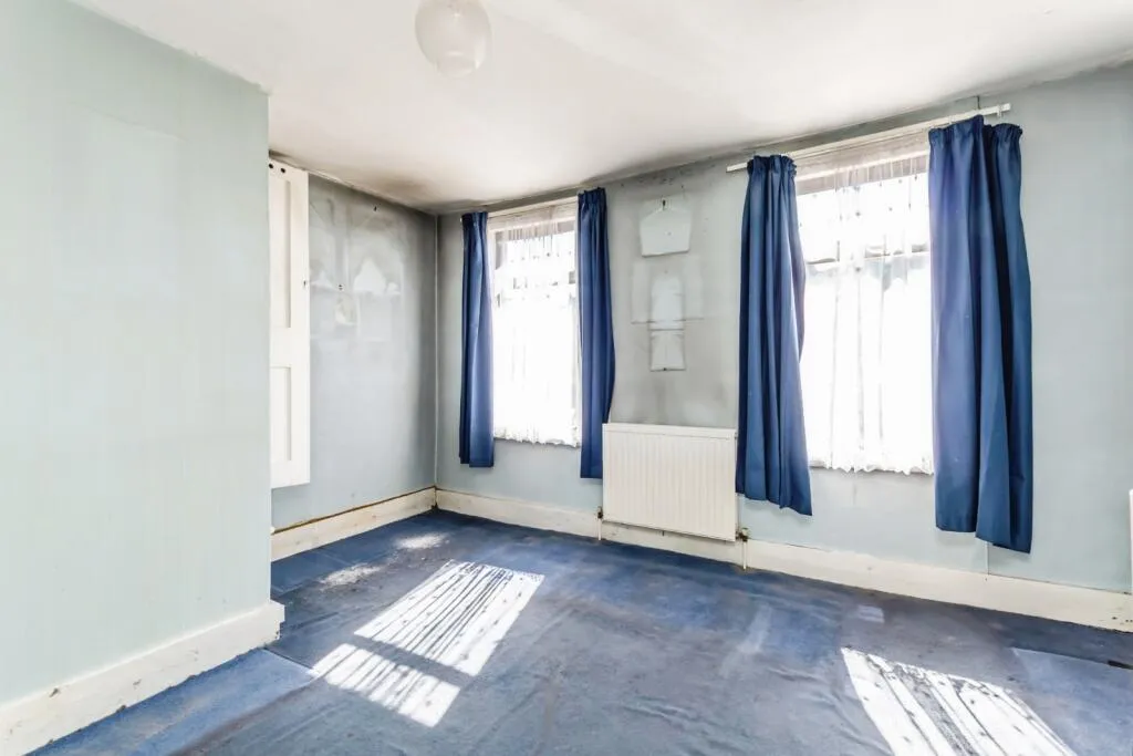 2 bed End of Terrace