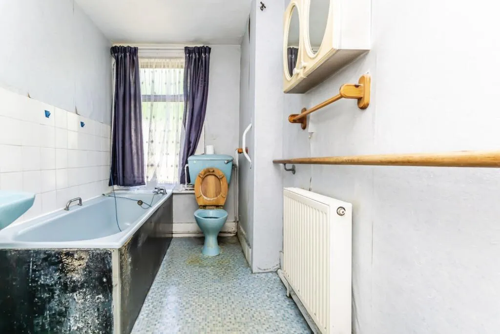 2 bed End of Terrace