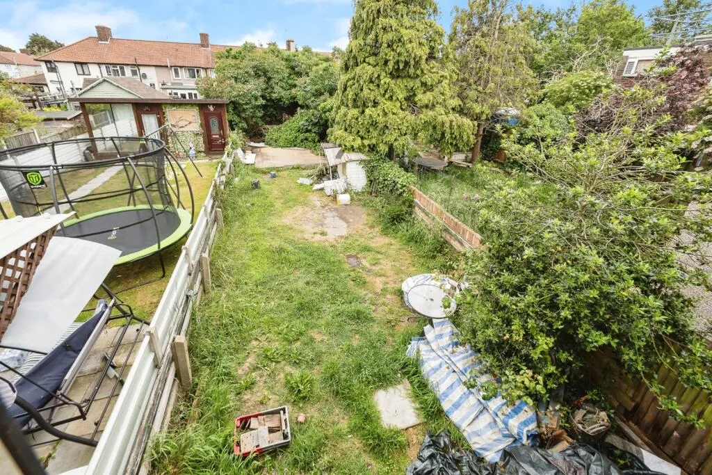 2 bed Terraced