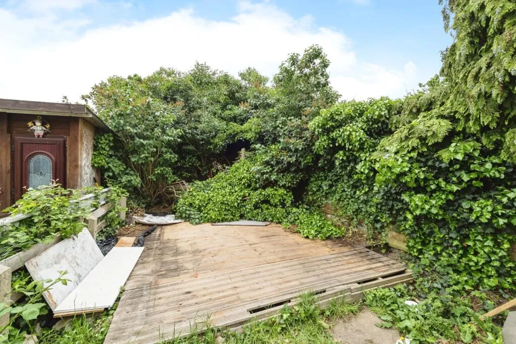 2 bed Terraced