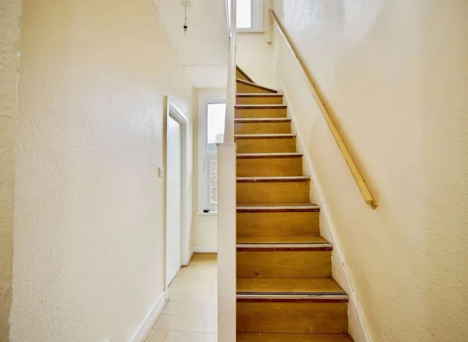 4 bed Apartment