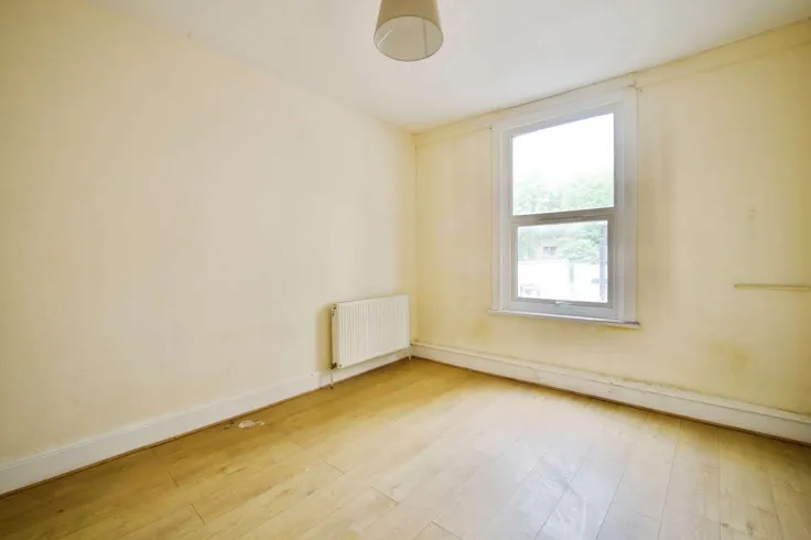4 bed Apartment