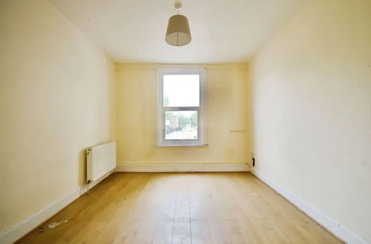 4 bed Apartment