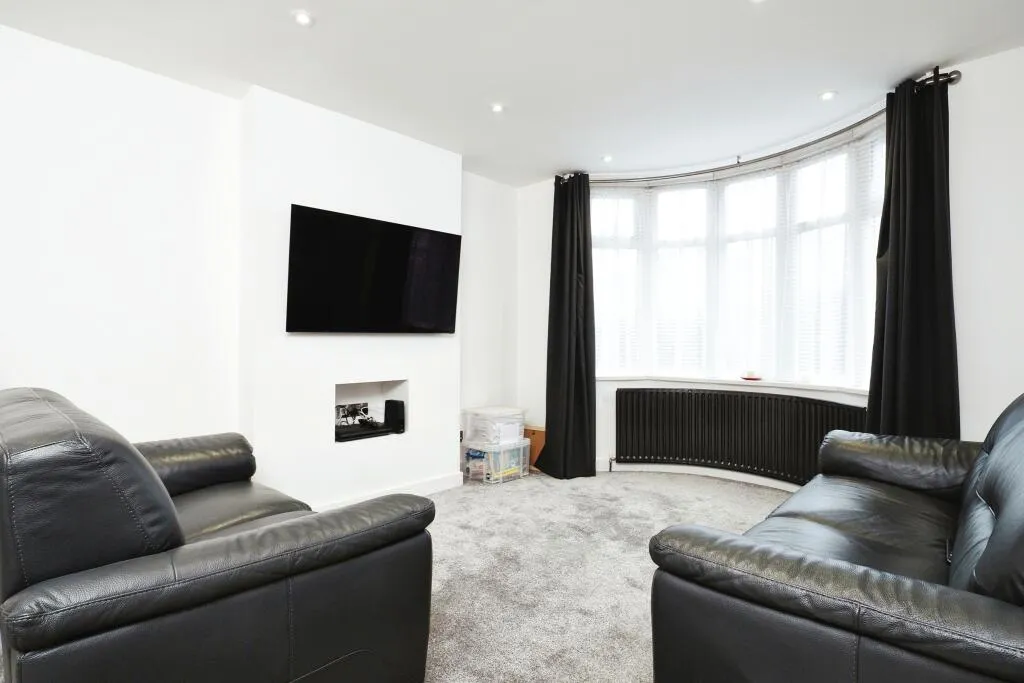 3 bed Detached