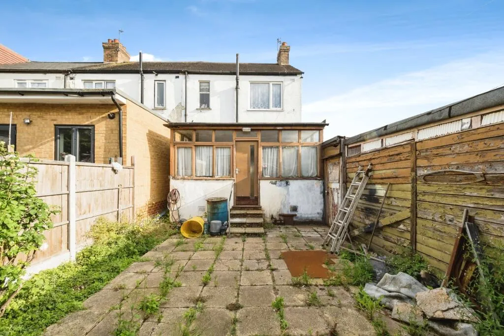 3 bed Terraced