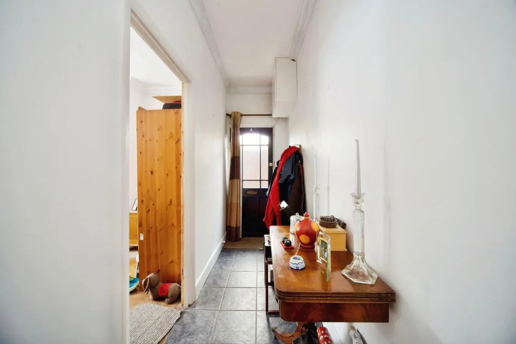 2 bed Ground Maisonette