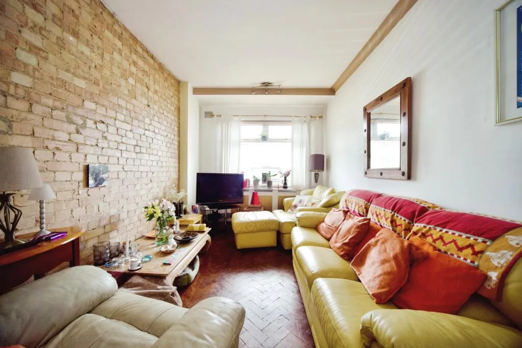2 bed Ground Maisonette
