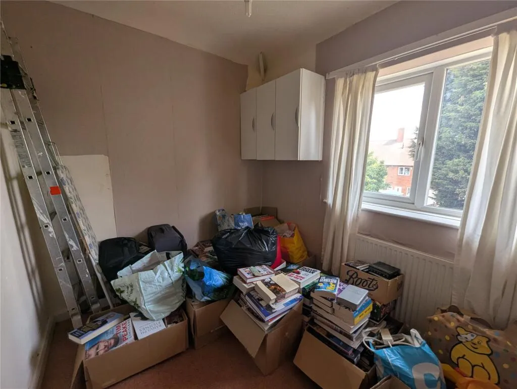 3 bed End of Terrace