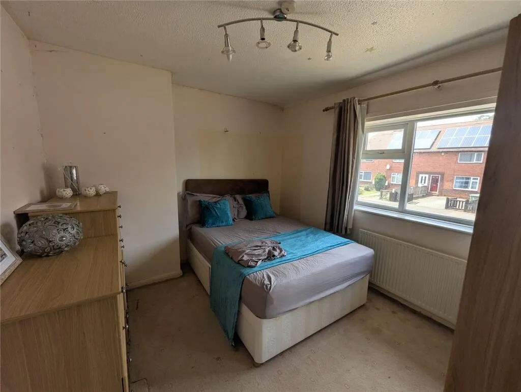 3 bed End of Terrace