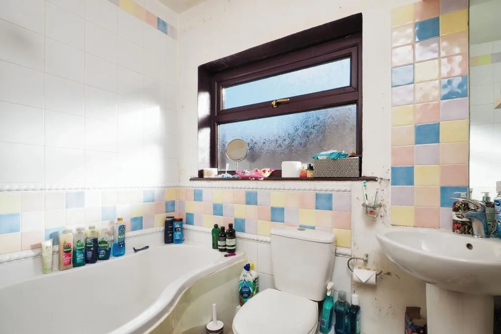 2 bed End of Terrace