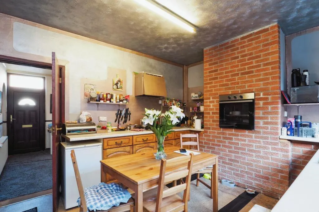 2 bed End of Terrace