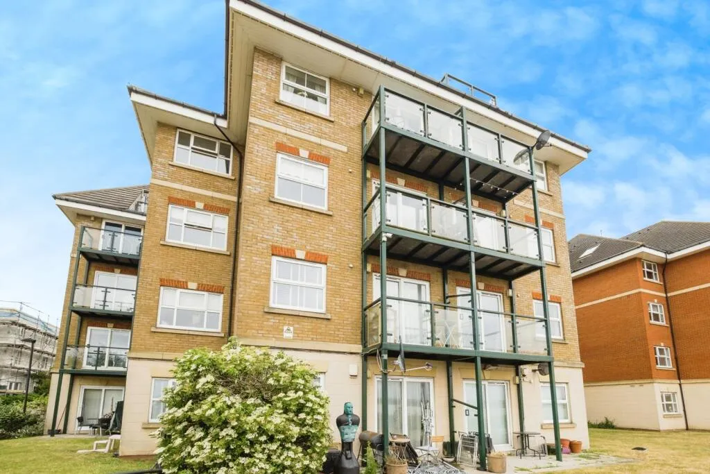 2 bed Apartment