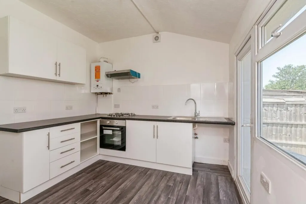 2 bed Ground Flat
