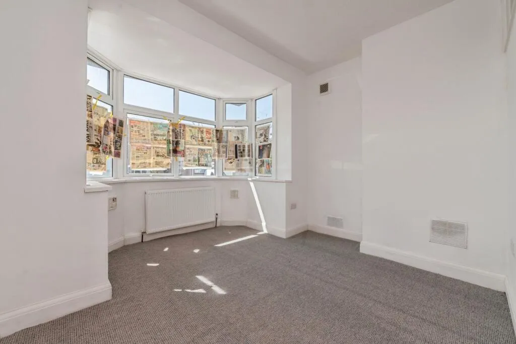 2 bed Ground Flat