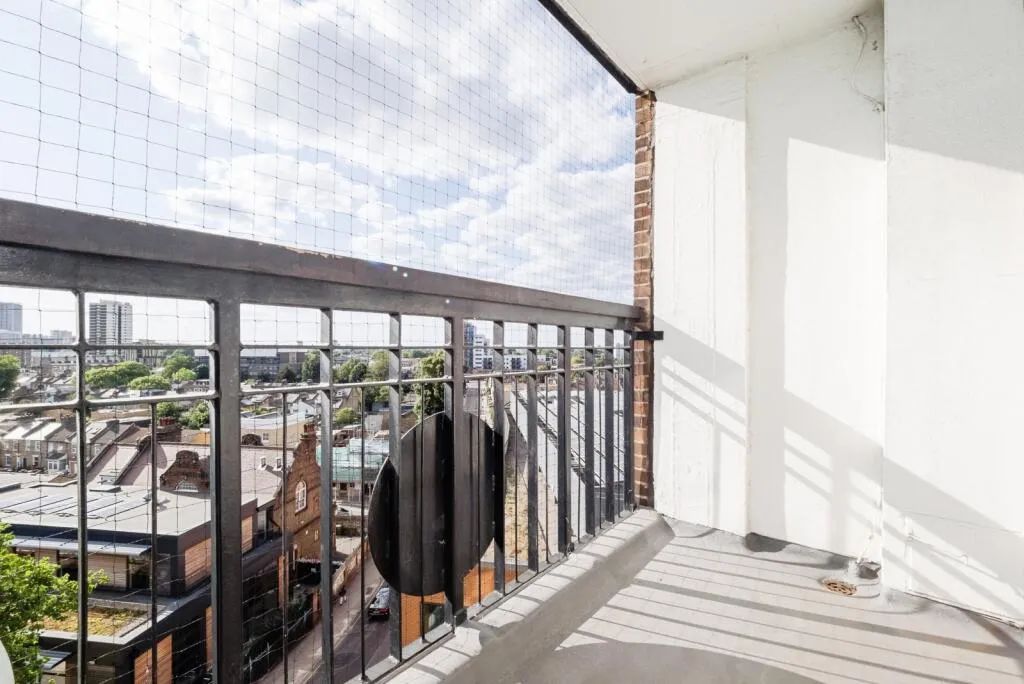 1 bed Block of Apartments