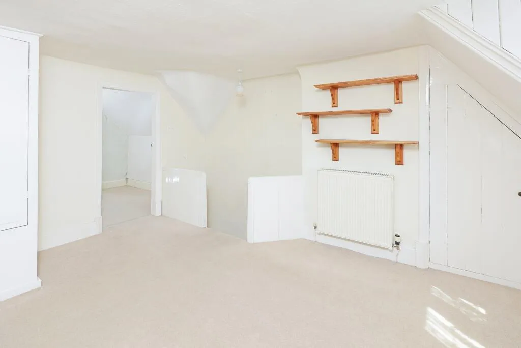 2 bed Detached
