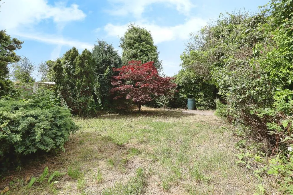2 bed Detached