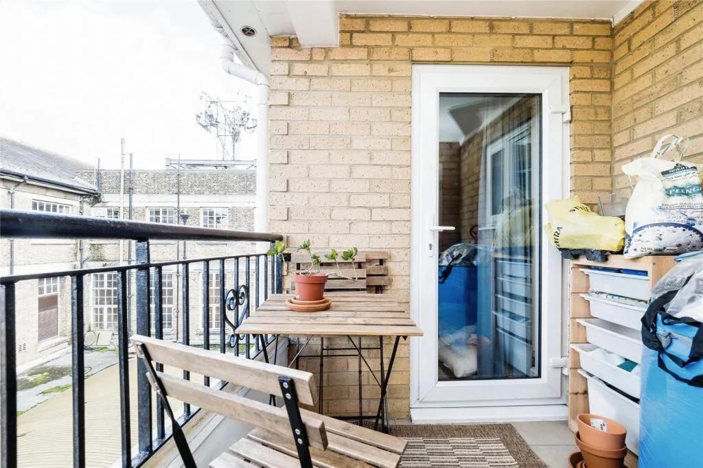 2 bed Apartment