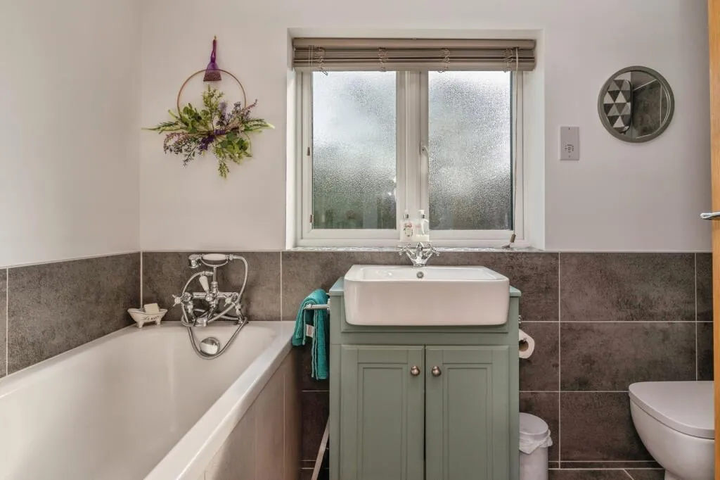 3 bed Detached Bungalow