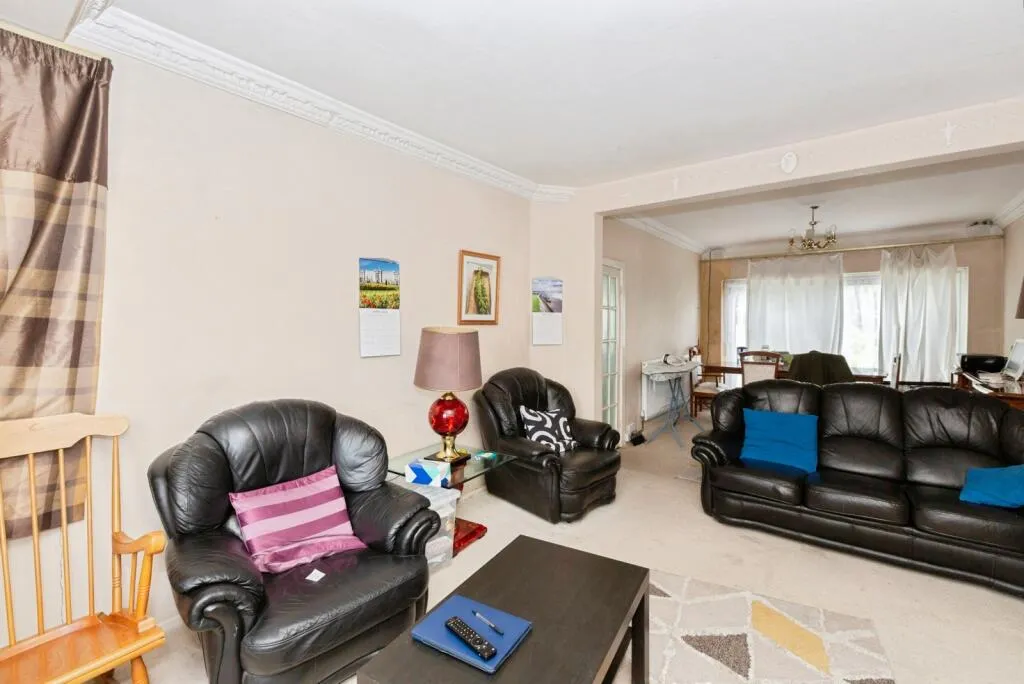 3 bed Semi-Detached