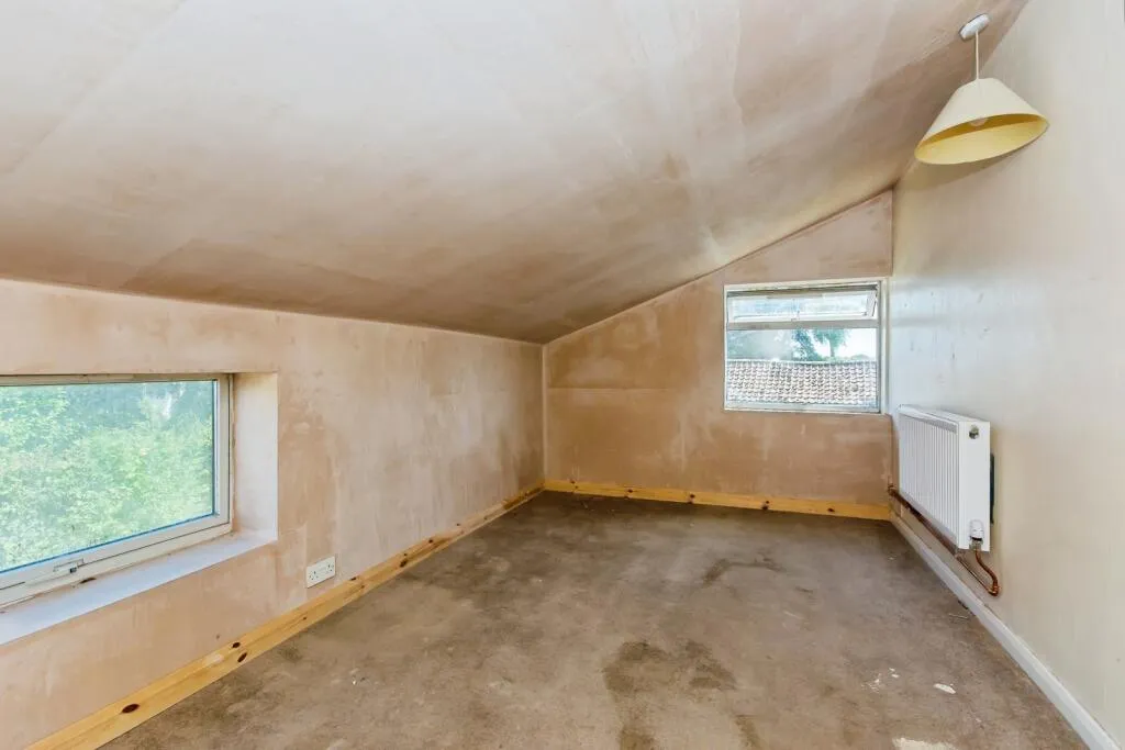 4 bed Detached