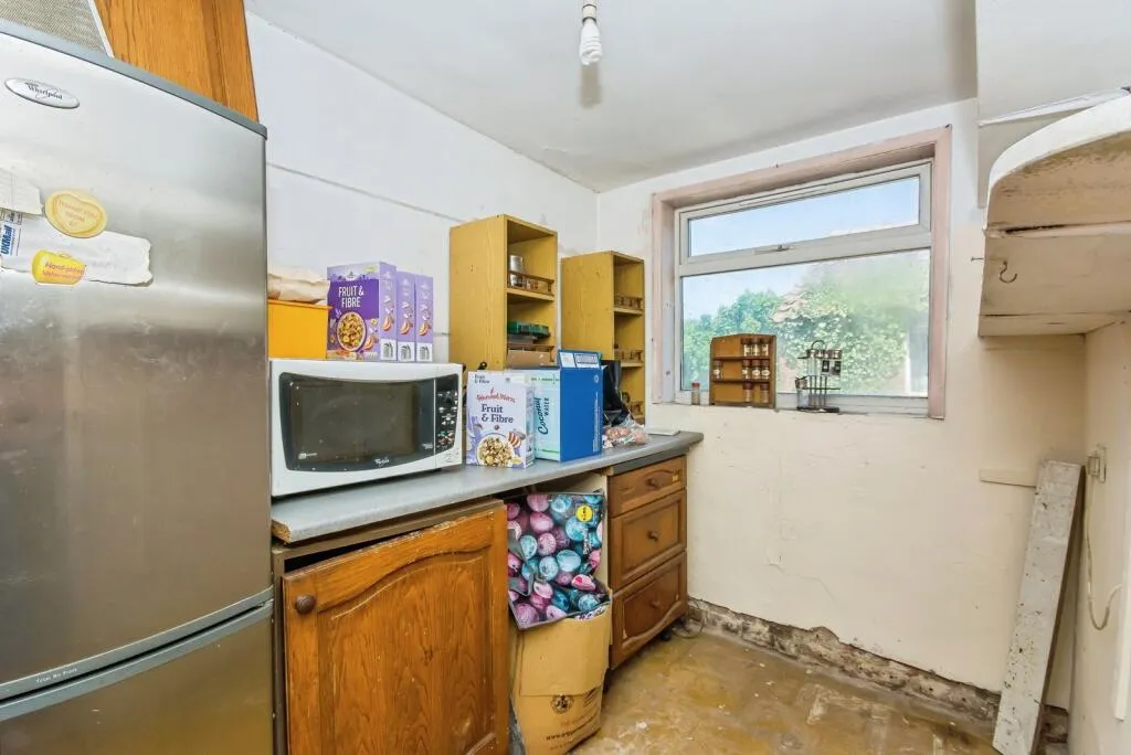 4 bed Detached