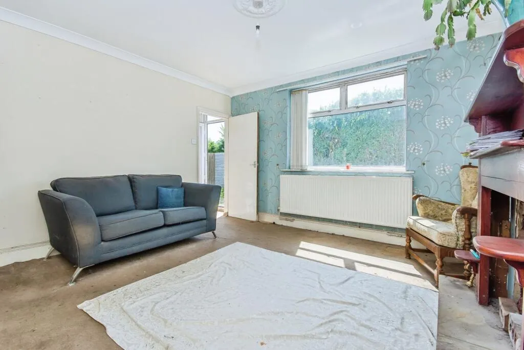 4 bed Detached