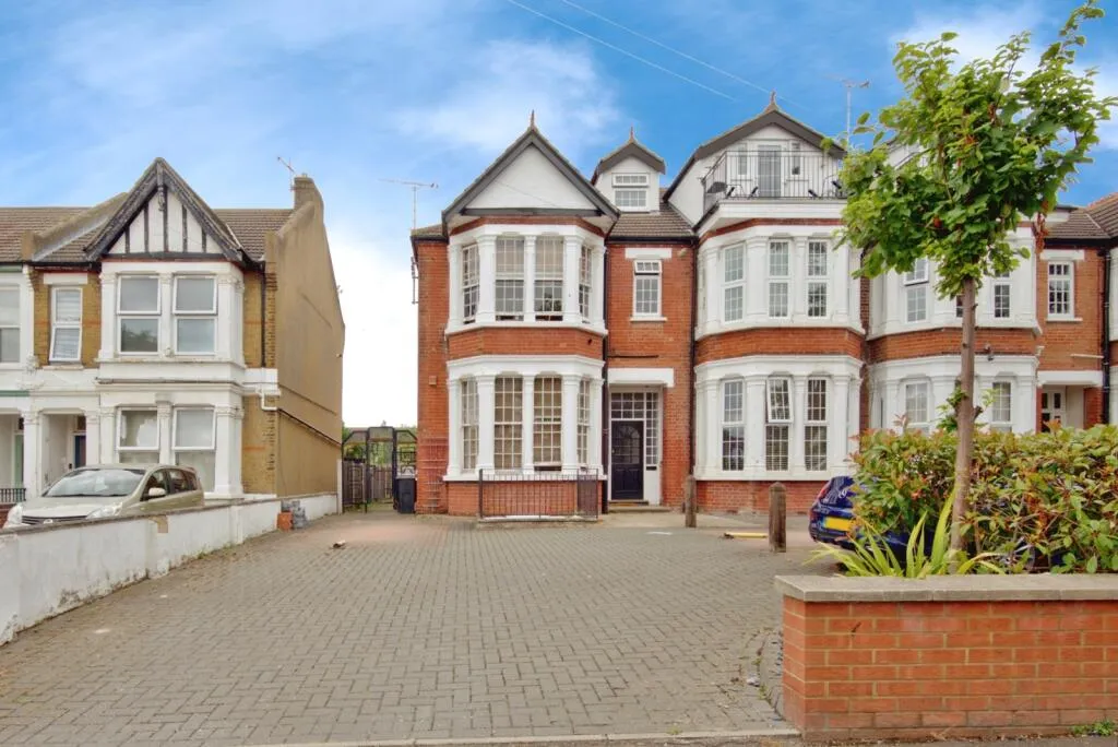 2 bed Apartment
