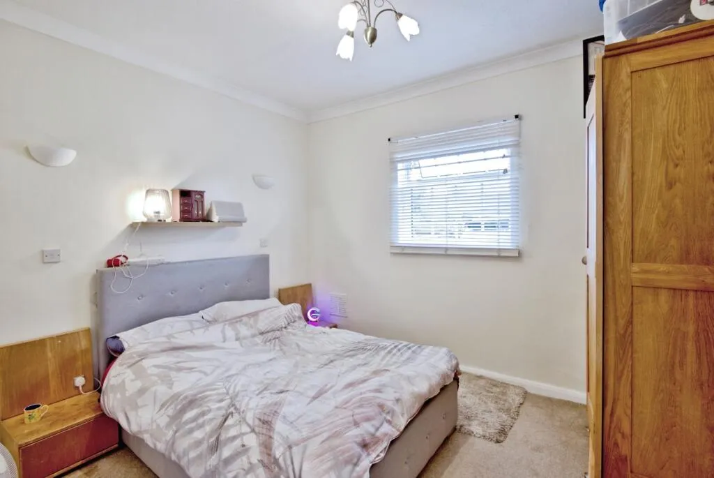 2 bed Apartment