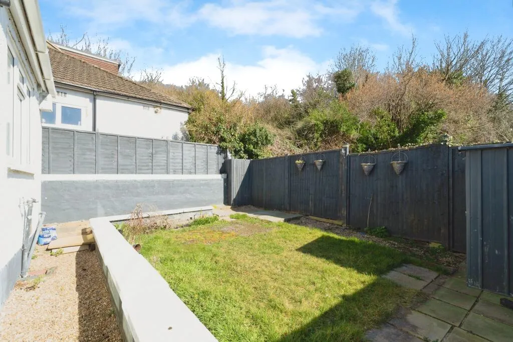 2 bed Semi-Detached Bungalow