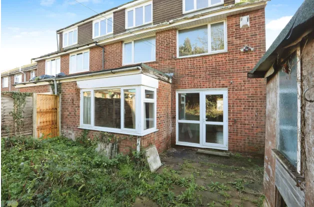 5 bed Semi-Detached