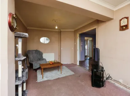 5 bed Semi-Detached