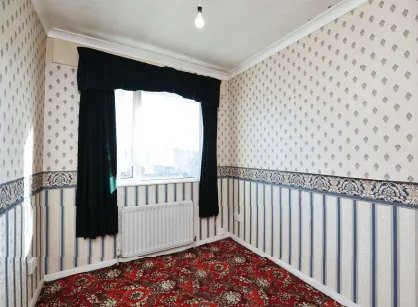5 bed Semi-Detached