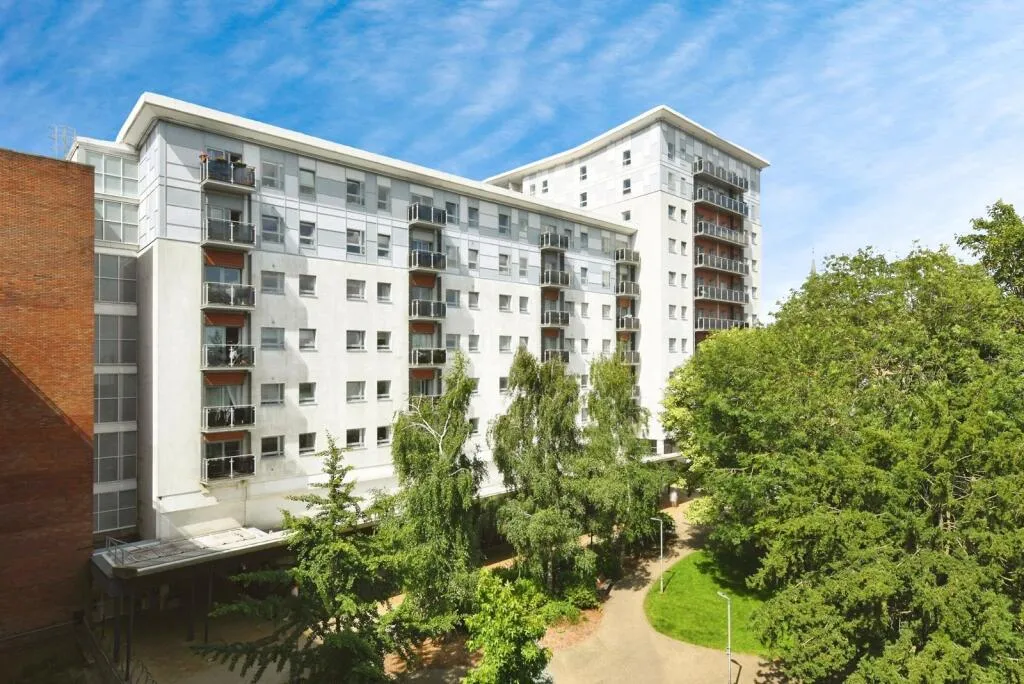 2 bed Apartment
