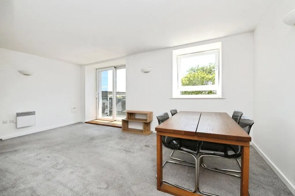 2 bed Apartment