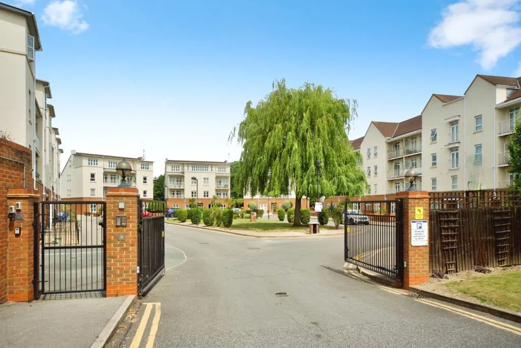 2 bed Apartment