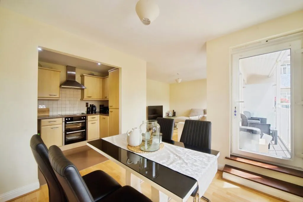 2 bed Apartment