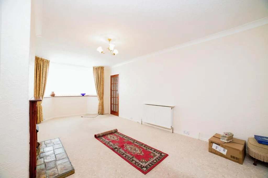 3 bed Semi-Detached