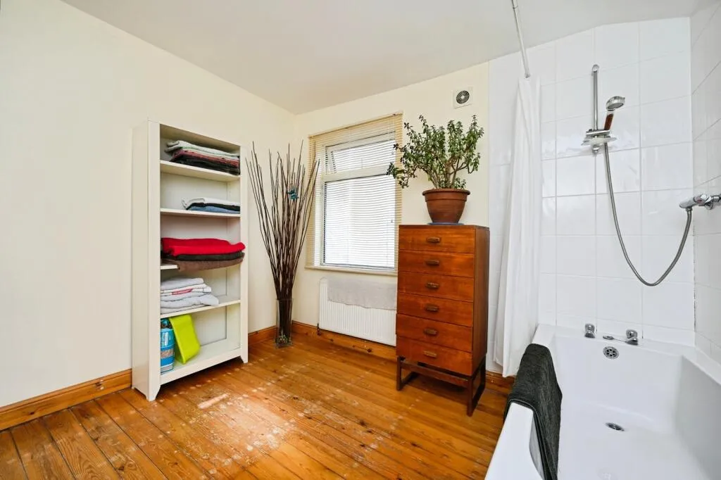 2 bed House