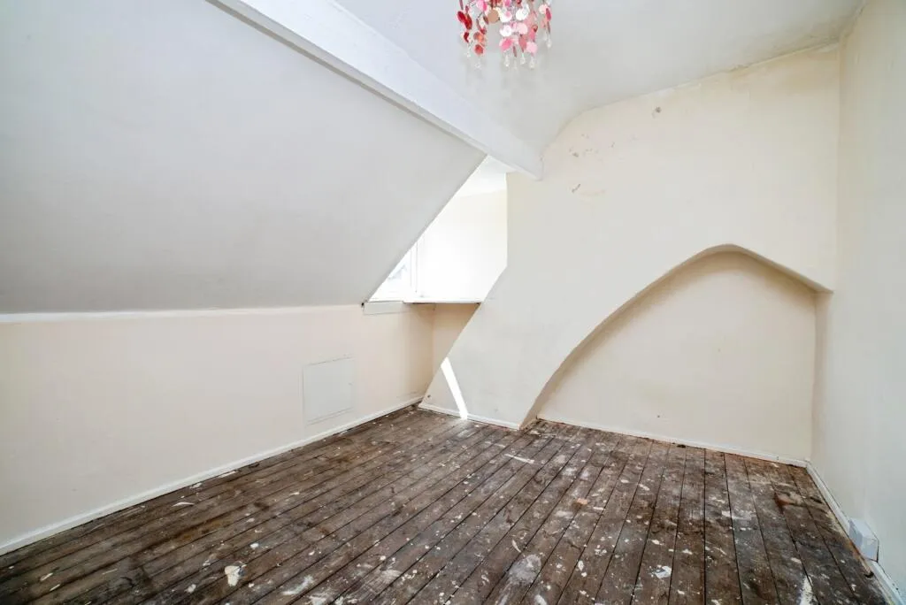 2 bed Terraced