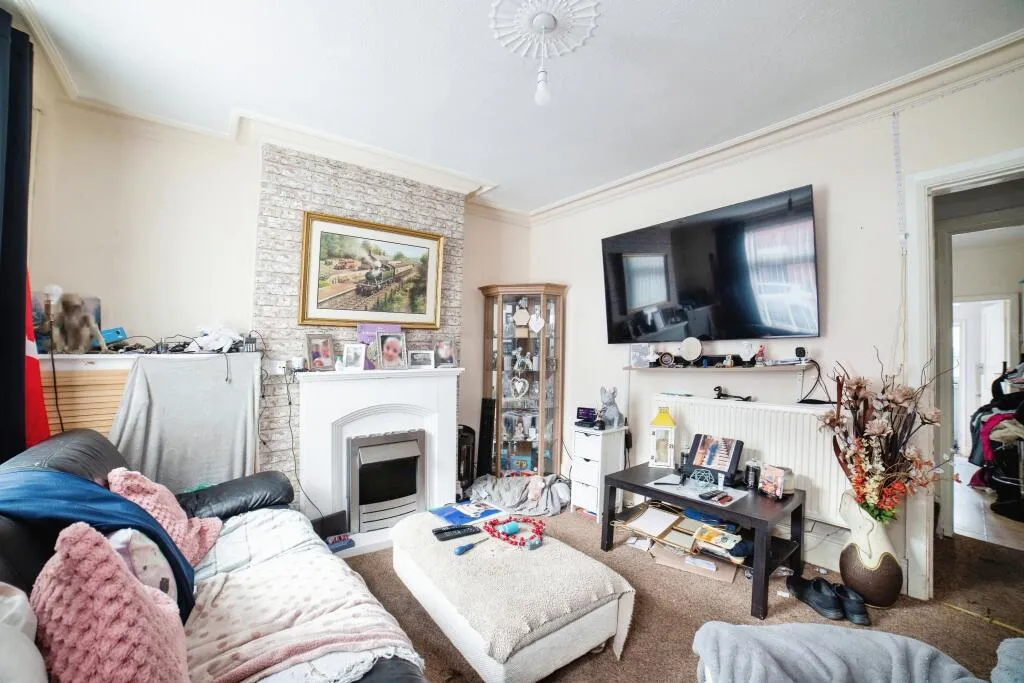 2 bed Terraced