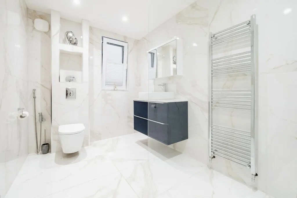 4 bed Semi-Detached Bungalow