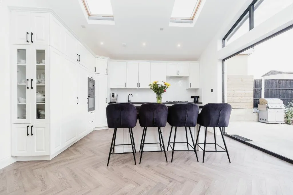 4 bed Semi-Detached Bungalow