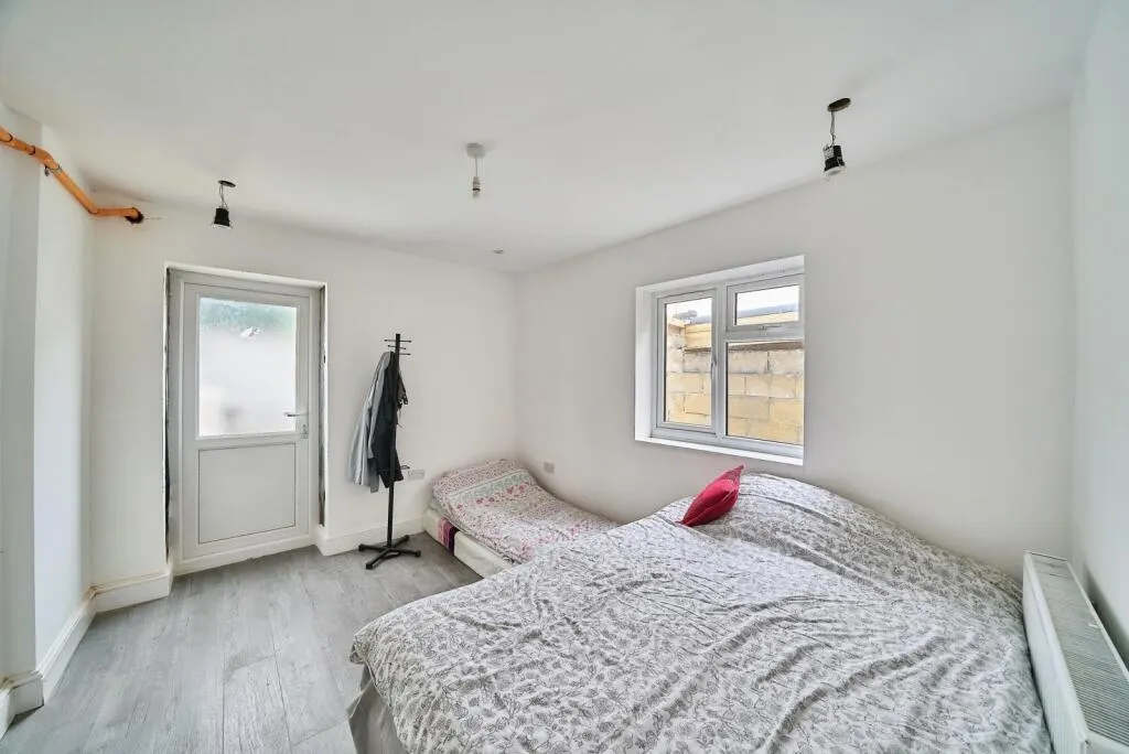 3 bed Terraced
