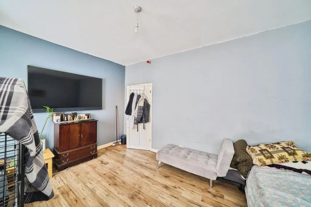 3 bed Terraced