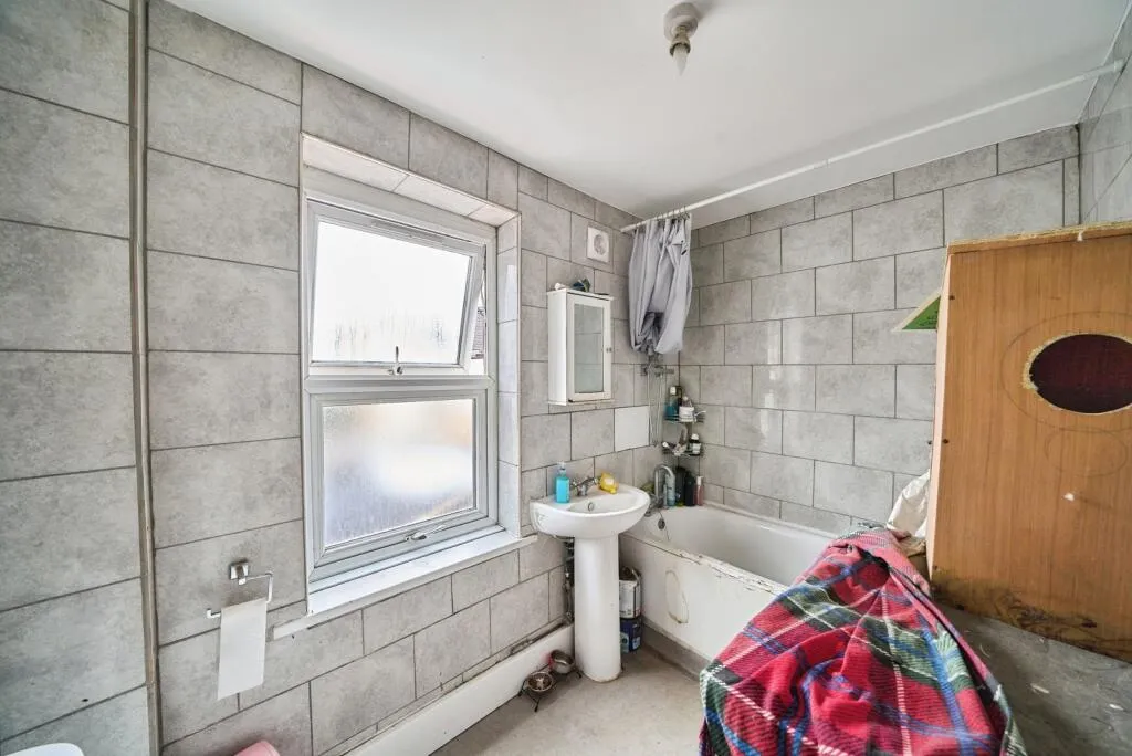 3 bed Terraced