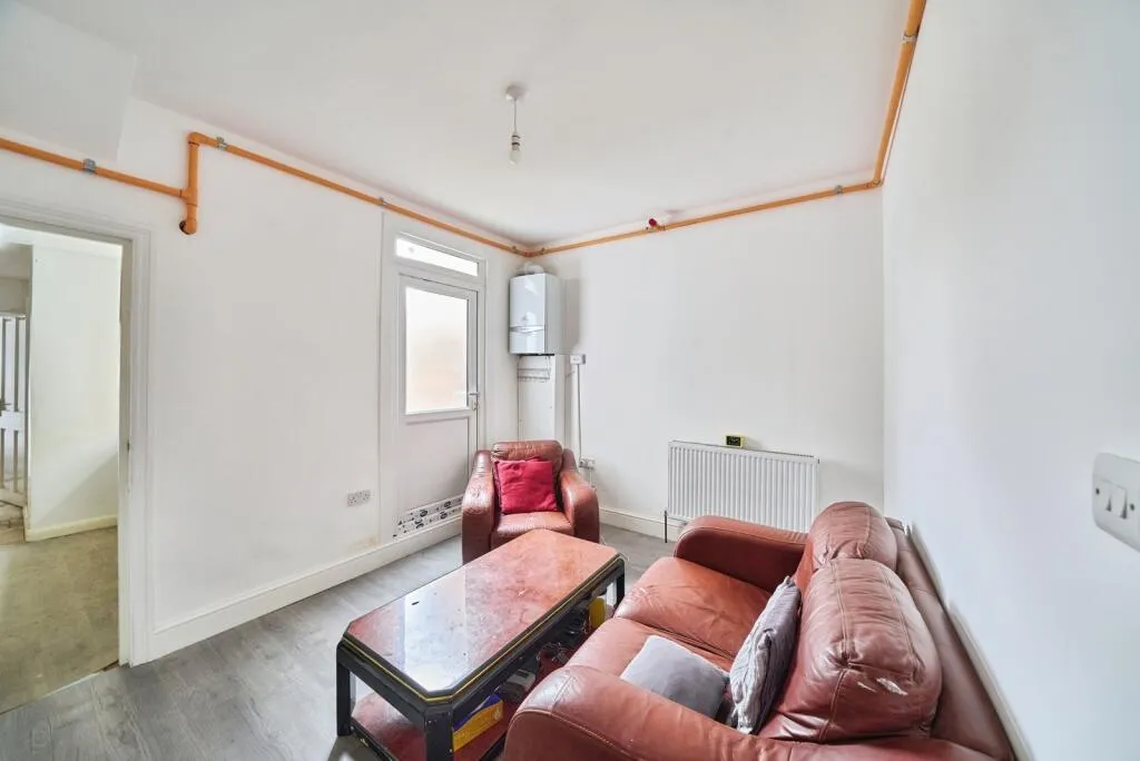 3 bed Terraced